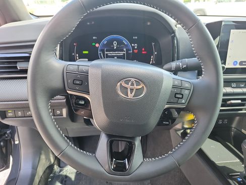 Used 2026 Toyota Camry SE FWD image 26