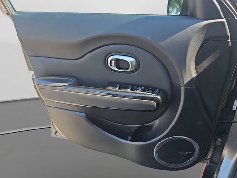 Used 2018 Kia Soul ! w/ Tech Package FWD image 23