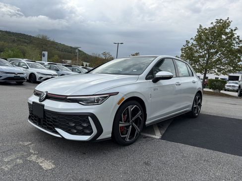 New 2025 Volkswagen GTI SE image 7