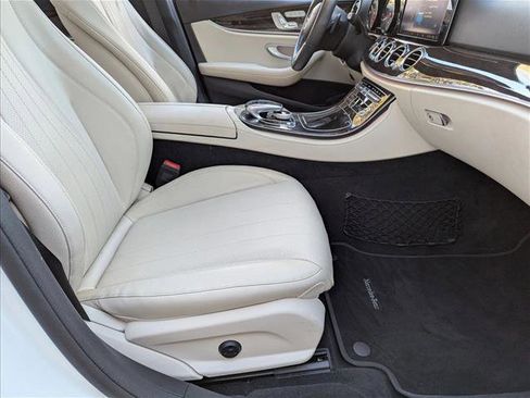 Used 2019 Mercedes-Benz E 300 image 20