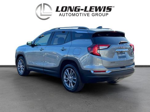 Used 2024 GMC Terrain SLT w/ Tech Package image 4
