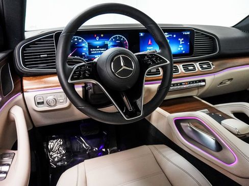 Used 2025 Mercedes-Benz GLE 450 4MATIC Coupe w/ Night Package image 13
