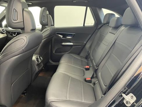 Used 2026 Mercedes-Benz GLC 300 image 21