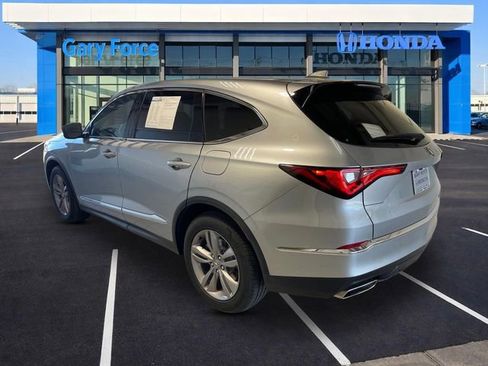 Used 2023 Acura MDX SH-AWD image 3