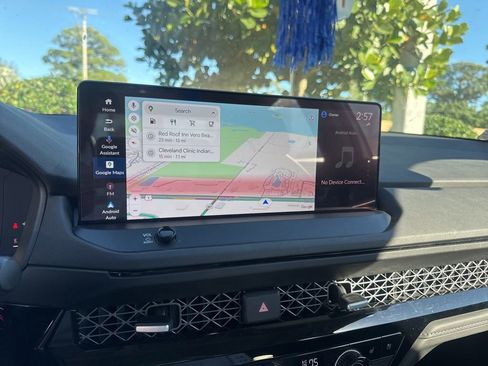 Used 2023 Honda Accord Touring image 4