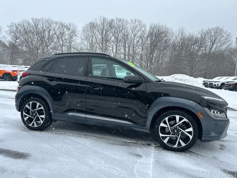 Used 2022 Hyundai Kona Limited image 3