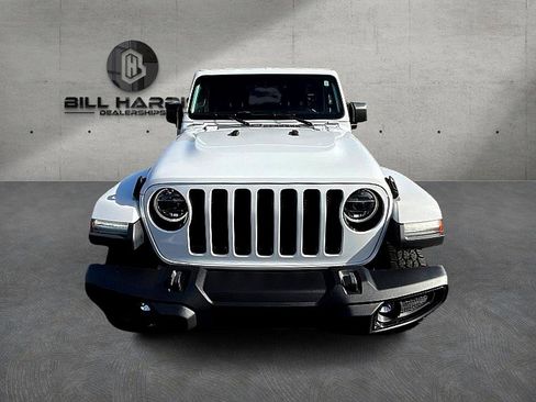 Used 2021 Jeep Wrangler Unlimited Sahara image 2