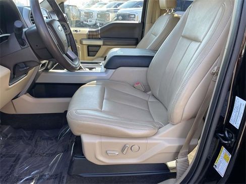 Used 2018 Ford F150 Lariat image 10