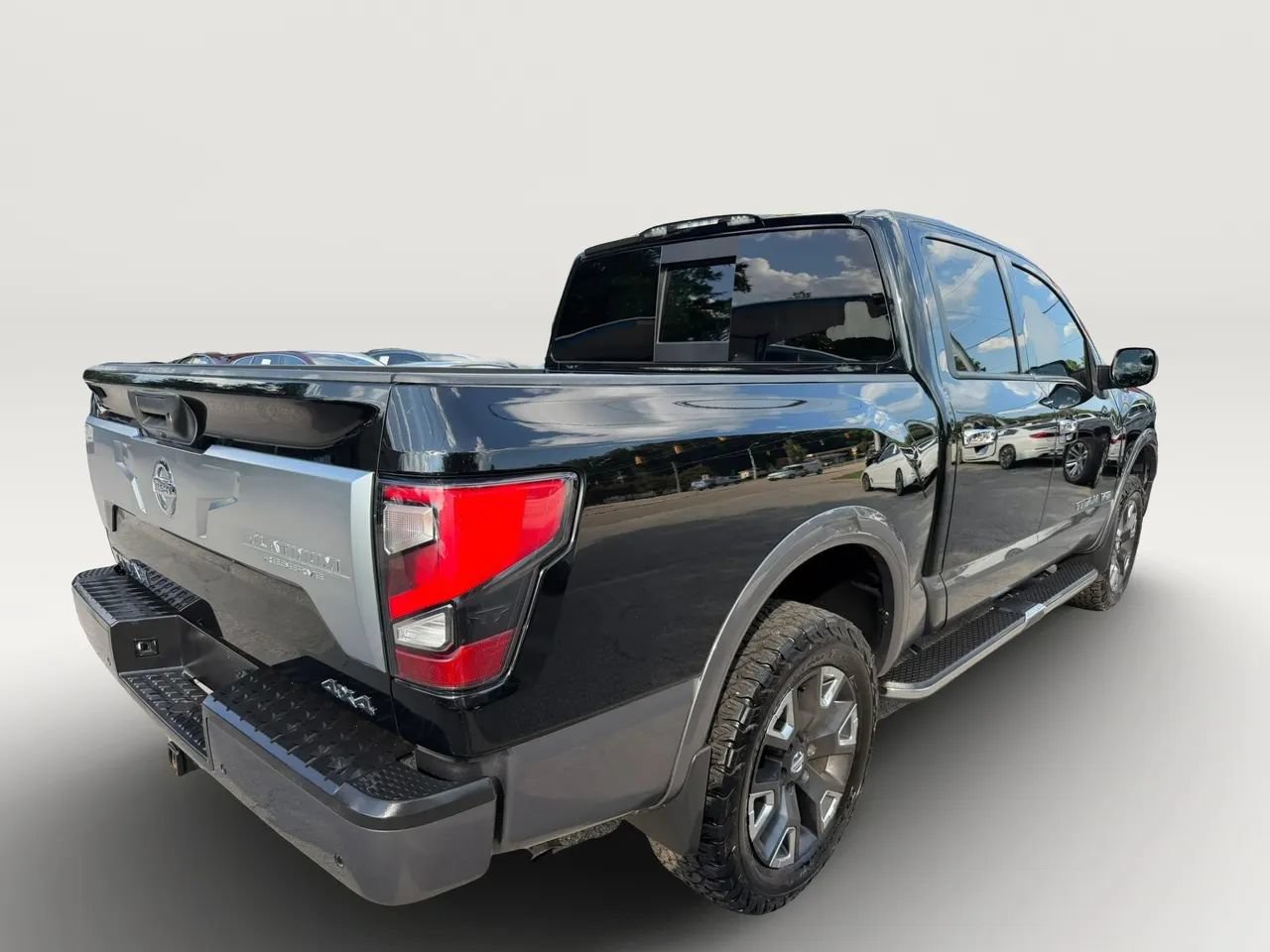 Used 2020 Nissan Titan Platinum Reserve w/ Protection Package 2 AWD/4WD image 3