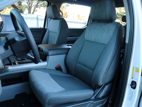 New 2026 Ford F250 XLT w/ FX4 Off-Road Package image 15