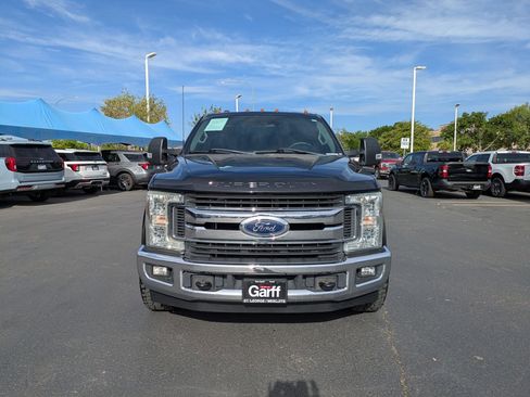 Used 2017 Ford F250 XLT w/ XLT Value Package image 9
