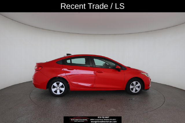 Used 2018 Chevrolet Cruze LS FWD image 22