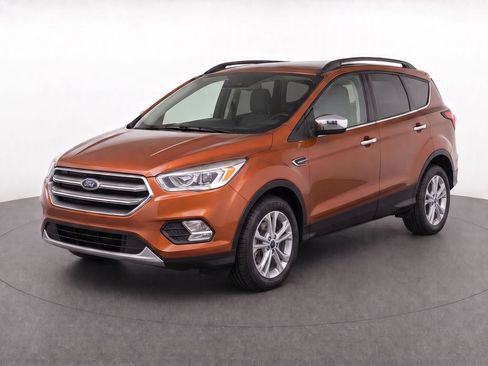 Used 2017 Ford Escape SE w/ Equipment Group 201A FWD image 7