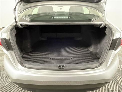 Certified 2025 Toyota Corolla LE image 21