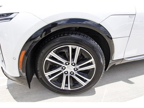 Certified 2025 Cadillac Lyriq Luxury RWD image 30