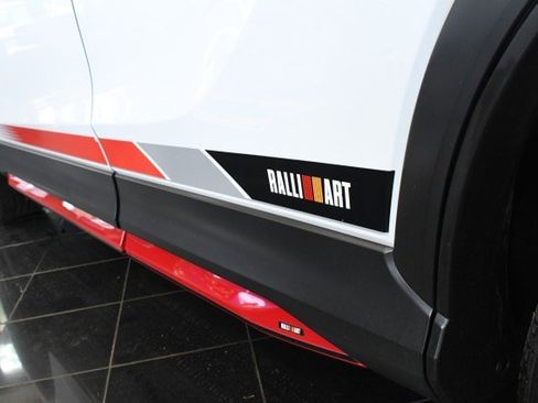 Used 2024 Mitsubishi Eclipse Cross Ralliart AWD/4WD image 12