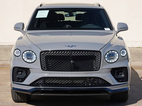 Used 2022 Bentley Bentayga AWD/4WD image 53