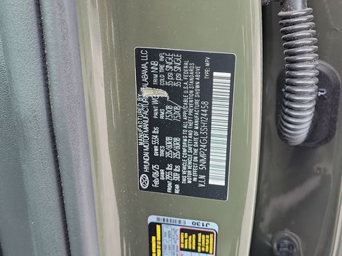 Used 2025 Hyundai Santa Fe SEL FWD image 30