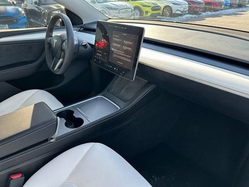 Used 2023 Tesla Model Y Long Range image 10