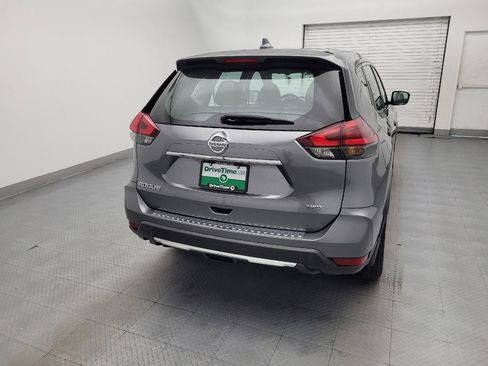 Used 2018 Nissan Rogue S AWD/4WD image 7