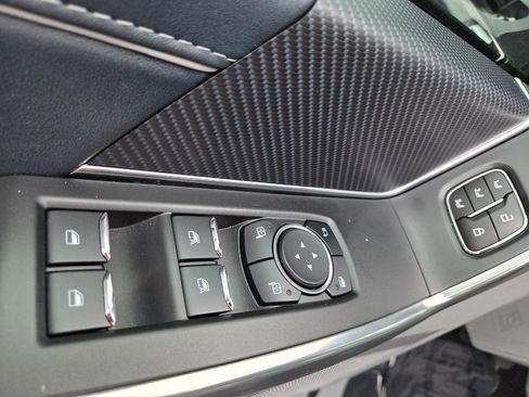 Used 2023 Ford F150 Limited image 23