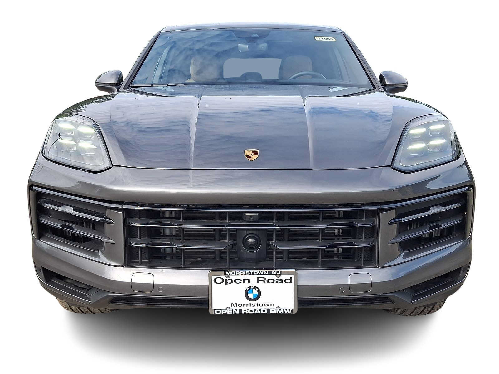 Used 2025 Porsche Cayenne E-Hybrid AWD/4WD image 2