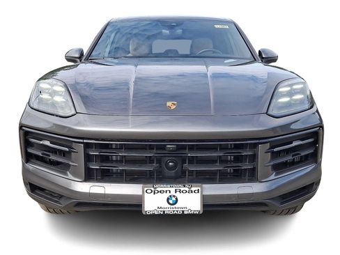 Used 2025 Porsche Cayenne E-Hybrid AWD/4WD image 2