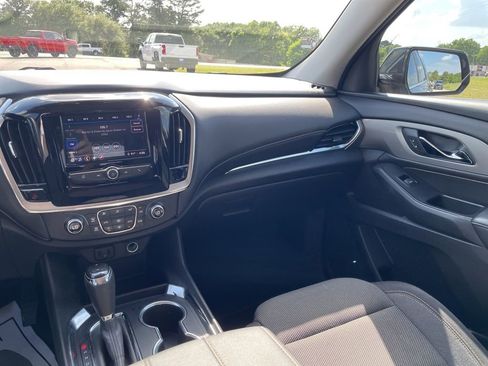 Used 2020 Chevrolet Traverse LS FWD image 21