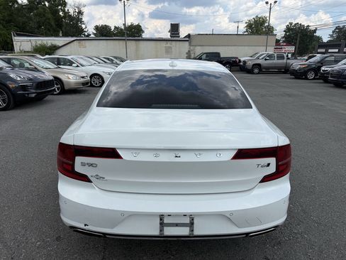 Used 2017 Volvo S90 T6 Momentum w/ Vision Package image 4