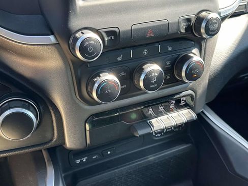 Used 2019 RAM 1500 Big Horn image 29