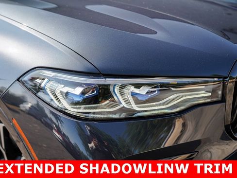 Used 2022 BMW X7 M50i image 6