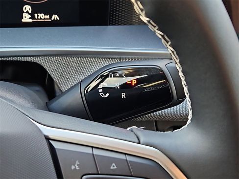 New 2026 Volkswagen Tiguan S image 16