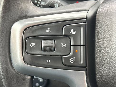 Used 2025 Chevrolet Silverado 1500 LT AWD/4WD image 25