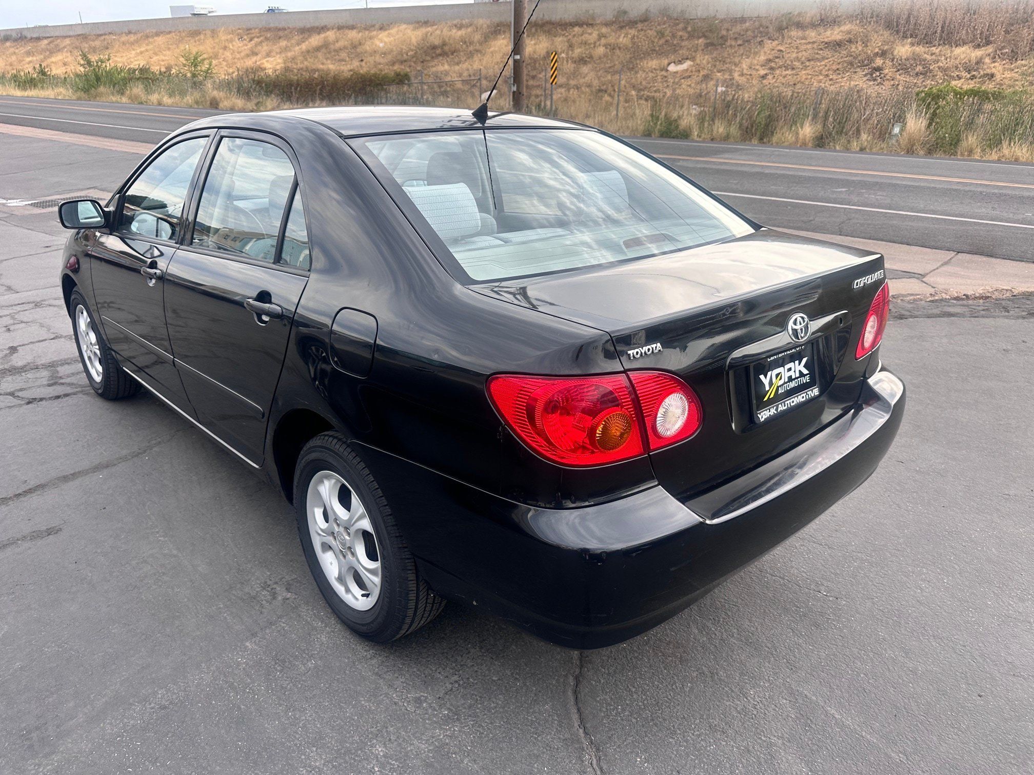 Used 2003 Toyota Corolla LE w/ All Weather Guard Pkg FWD image 4