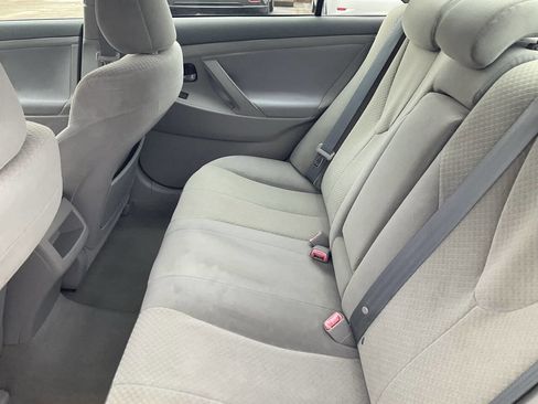 Used 2007 Toyota Camry LE image 12