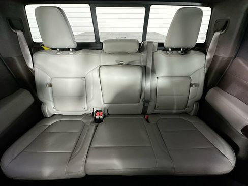 Used 2019 GMC Sierra 1500 SLT w/ SLT Premium Plus Package AWD/4WD image 13