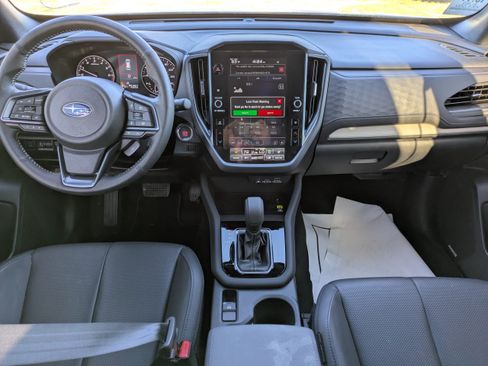 Used 2025 Subaru Forester Limited AWD/4WD image 15