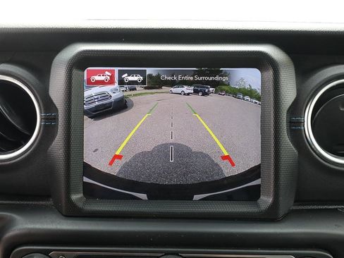 Used 2022 Jeep Wrangler Unlimited Rubicon 4xe w/ Cold Weather Group AWD/4WD image 18