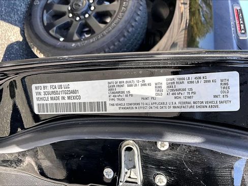 Certified 2026 RAM 2500 Big Horn AWD/4WD image 32