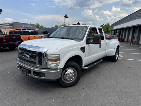 Used 2008 Ford F350 Lariat RWD image 1