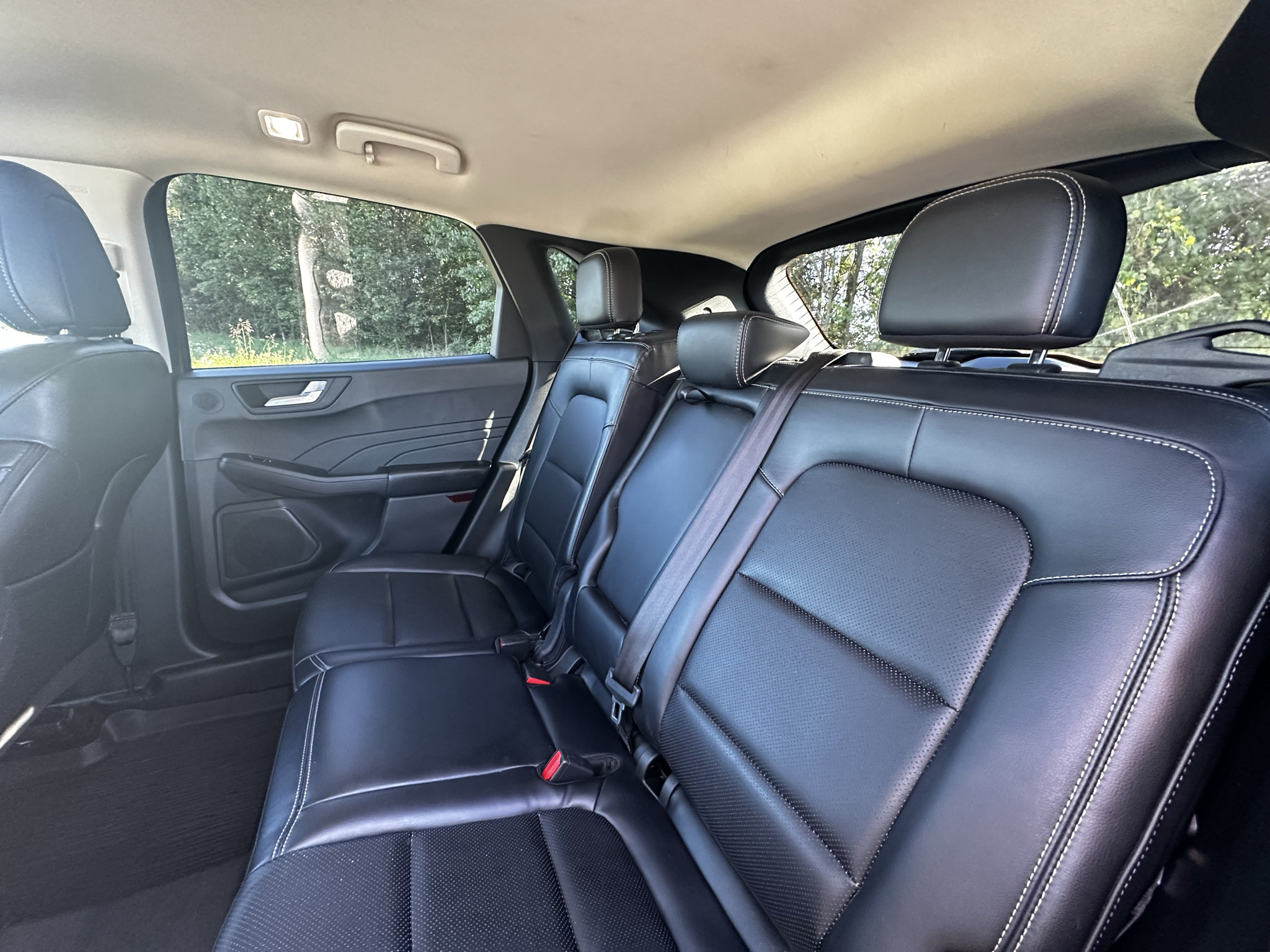 Used 2021 Ford Escape SEL w/ Technology Package AWD/4WD image 22