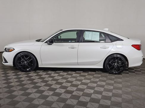 Used 2023 Honda Civic Sport image 14
