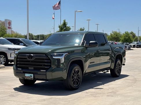 Used 2023 Toyota Tundra SR5 AWD/4WD image 10