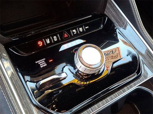 Used 2022 Jeep Wagoneer Series II image 21