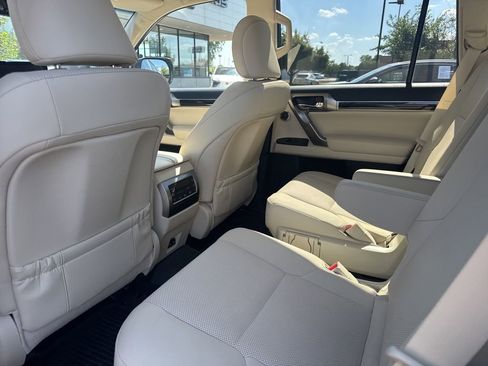 Used 2023 Lexus GX 460 Premium AWD/4WD image 7