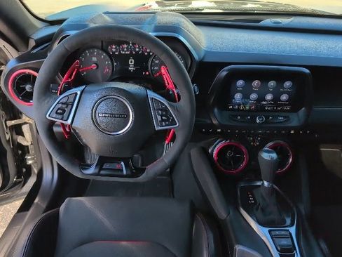 Used 2021 Chevrolet Camaro ZL1 image 4