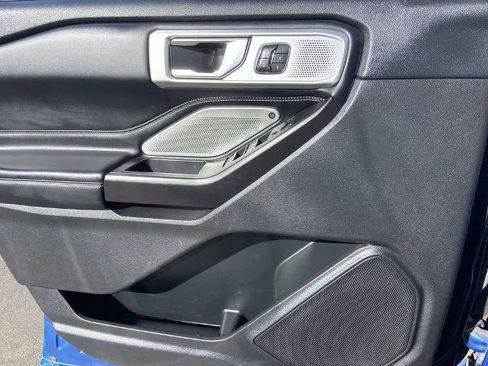 Used 2020 Ford Explorer ST w/ ST Street Pack image 19