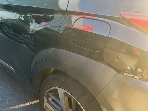 Used 2018 Hyundai Kona Limited image 4