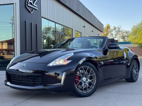 Used 2014 Nissan 370Z Touring w/ Sport Package RWD image 1