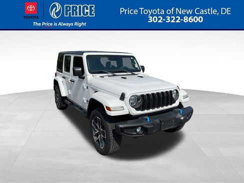 Used 2024 Jeep Wrangler Unlimited w/ Convenience Group AWD/4WD image 1